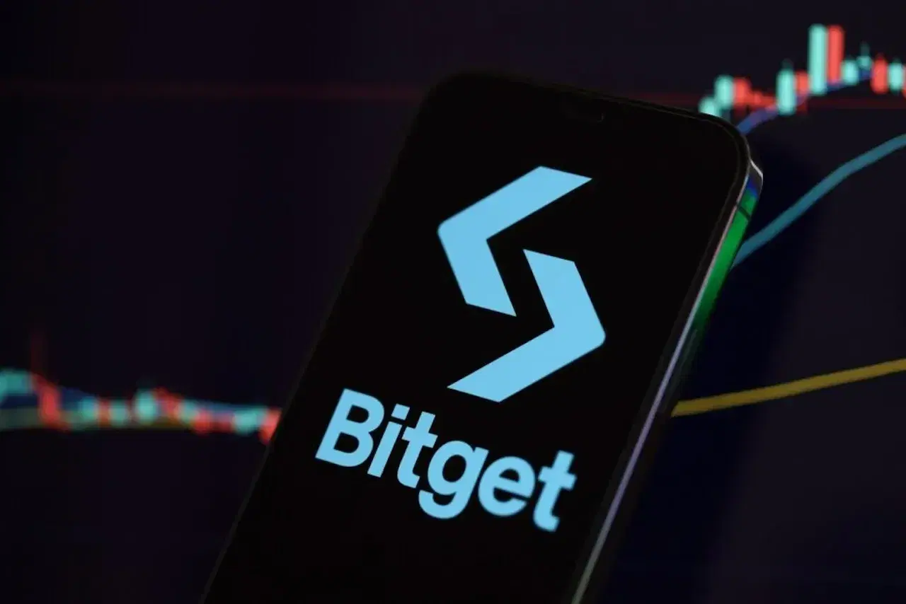 Bitget Pay showcases a payment management system, emphasizing Web3 apps and blockchain's role in enhanced payment systems